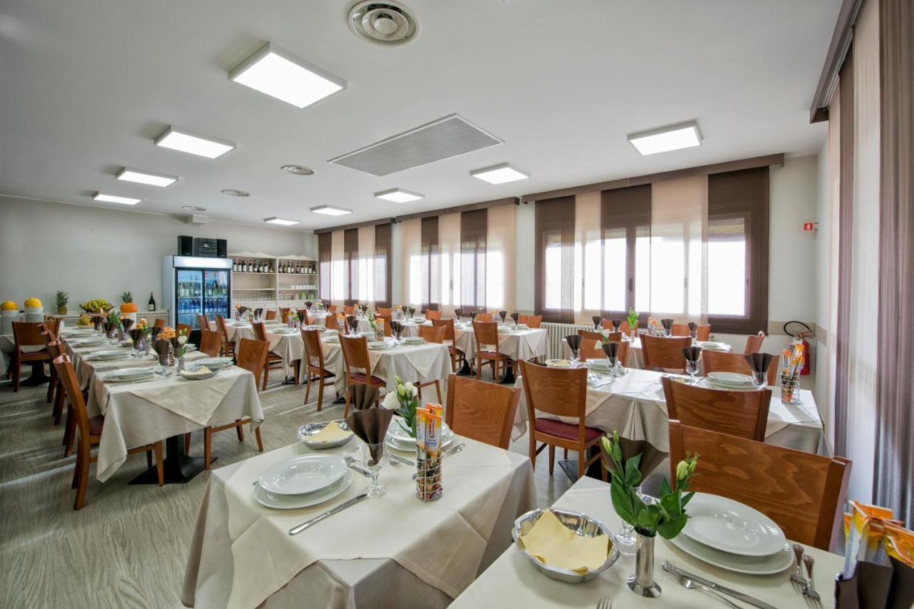 Hotel Candido Diano Marina Dış mekan fotoğraf
